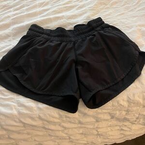 Lululemon Hotty Hot High Rise Lined Short 4”